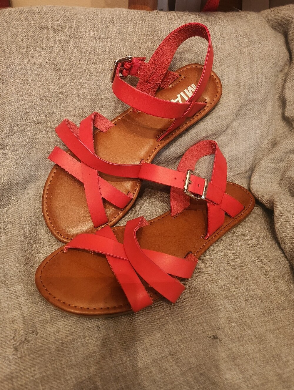 MIA Size 9 Red Sandle